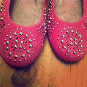 Like New Aerosols Pink Studded Flats Size 7.5